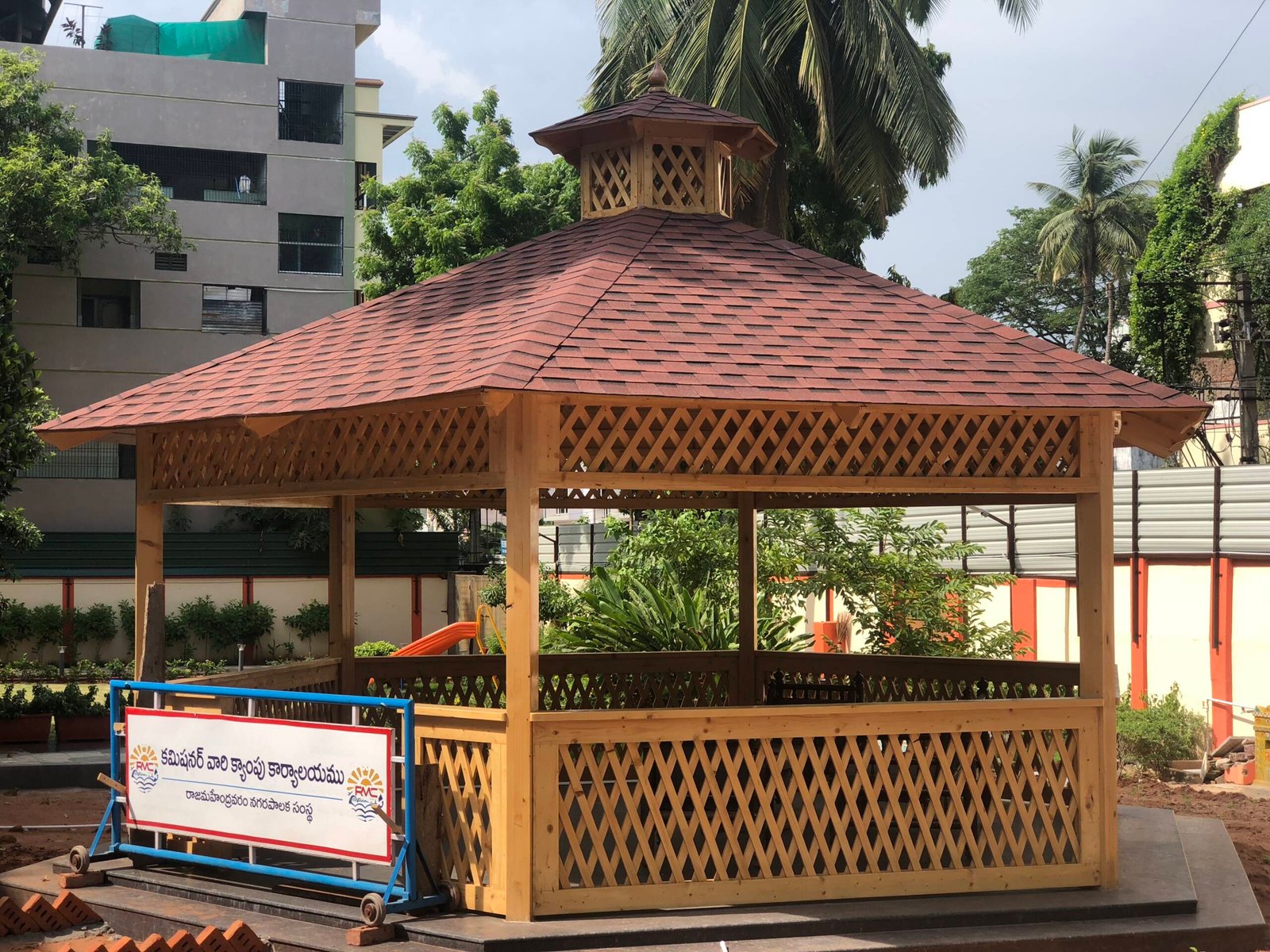 OCTGON PERGOLA AT COMMISSIONER BUNGALOW RAJAHMUNDRY AP